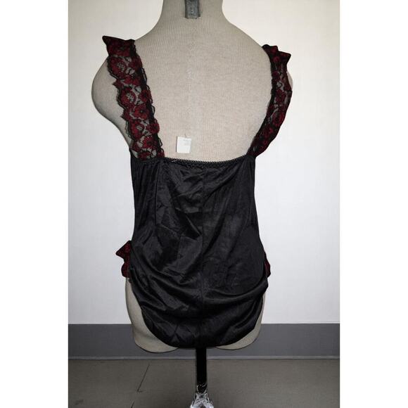 Black Satin & Red Floral Lace Bodysuit – Romantic Vintage-Lingerie (Size M) - Picture 4 of 6